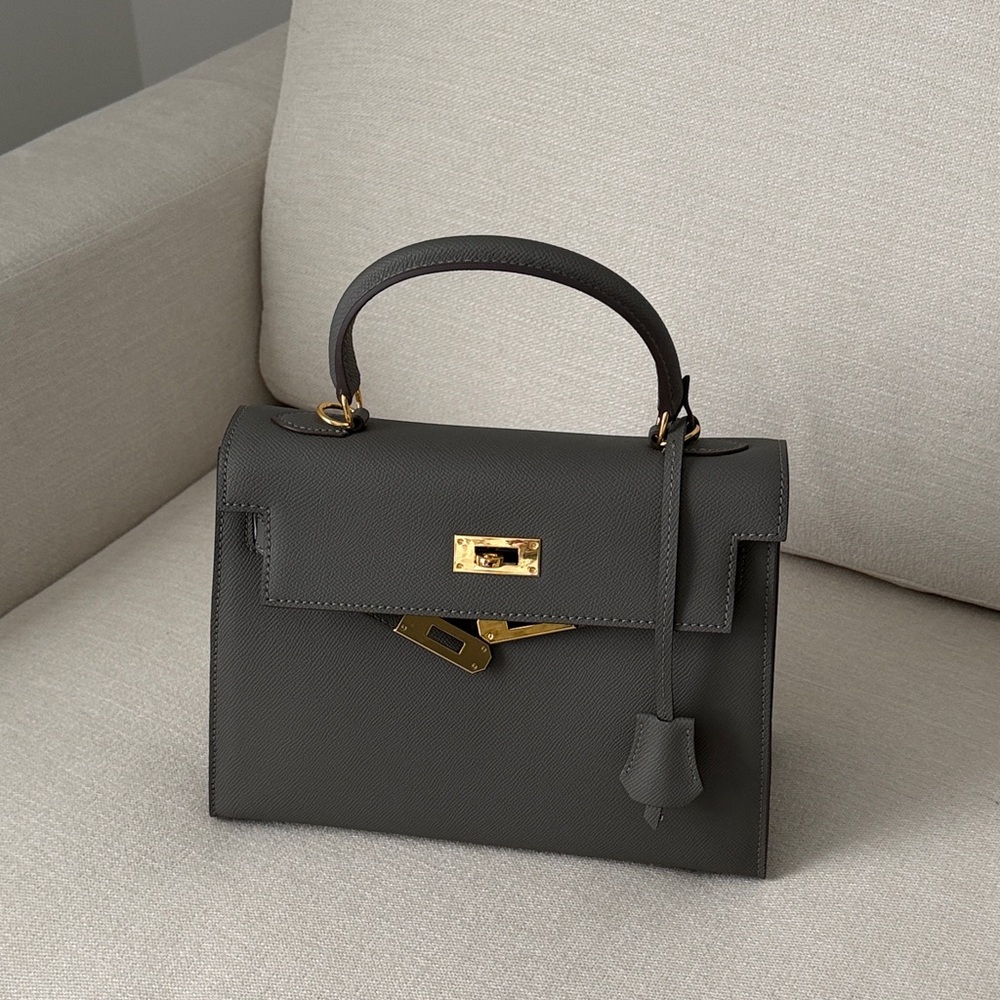 Elegant Gray Leather Handbag